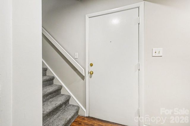 7900 Horse Chestnut Lane, Charlotte, NC 28277