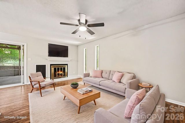 7900 Horse Chestnut Lane, Charlotte, NC 28277