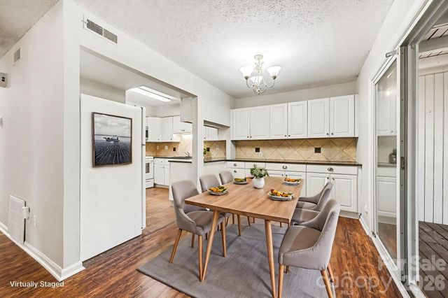 7900 Horse Chestnut Lane, Charlotte, NC 28277