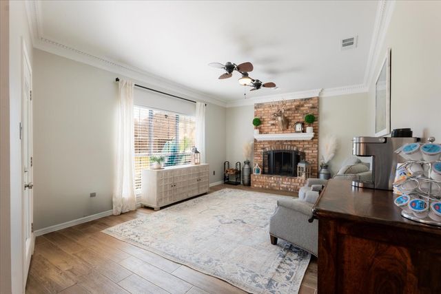 6105 Bontura Court, Granbury, TX 76049