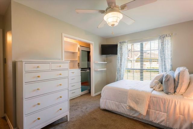 6105 Bontura Court, Granbury, TX 76049