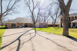 6105 Bontura Court, Granbury, TX 76049