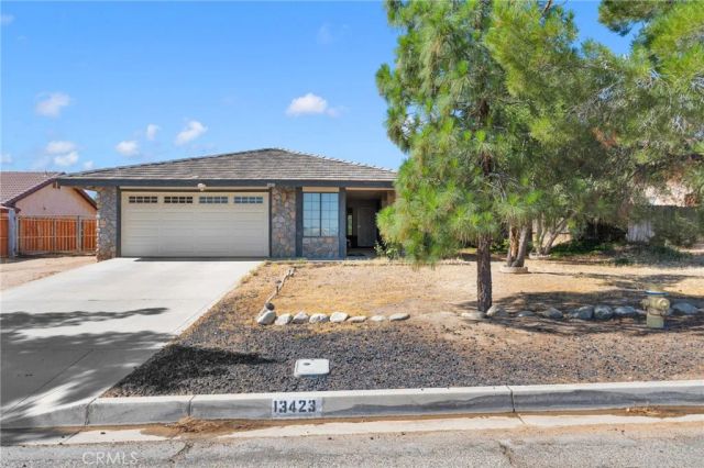 13423 Palm, Hesperia, CA 92344