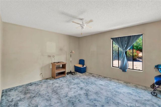 13423 Palm, Hesperia, CA 92344