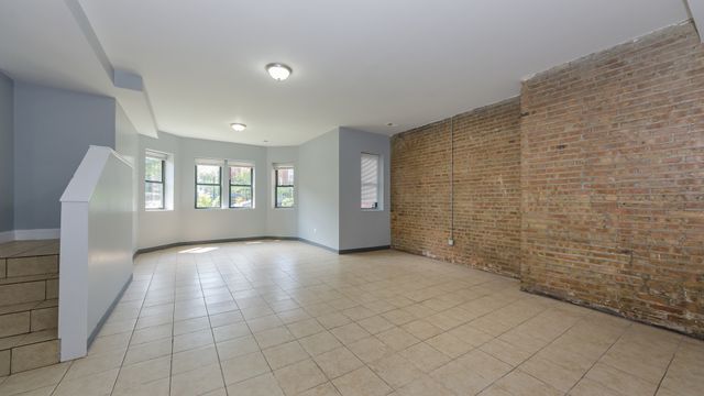 6901 S Paxton Avenue G, Chicago, IL 60649