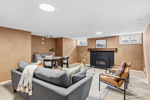 2306 W Madison Ave, Boise, ID 83702