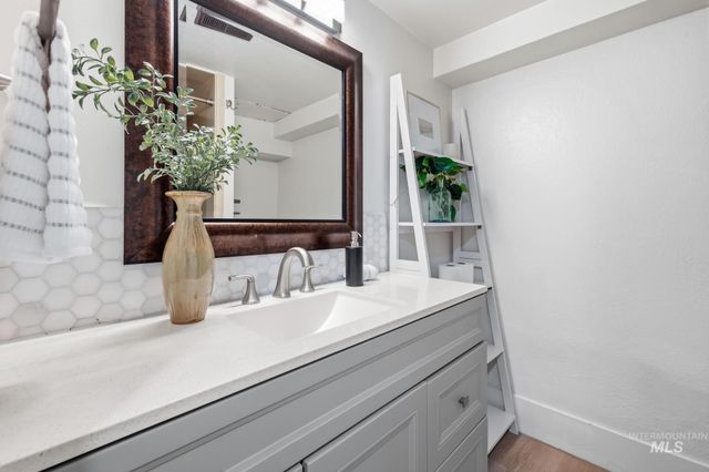 2306 W Madison Ave, Boise, ID 83702