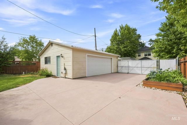 2306 W Madison Ave, Boise, ID 83702