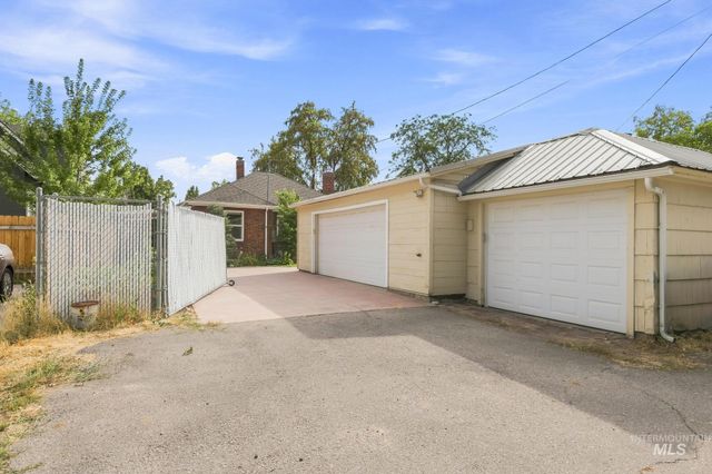 2306 W Madison Ave, Boise, ID 83702