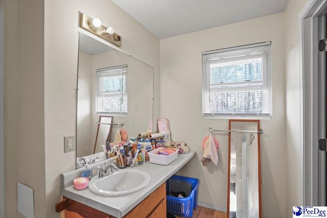 2070 E Lynches River Rd, Timmonsville, SC 29161
