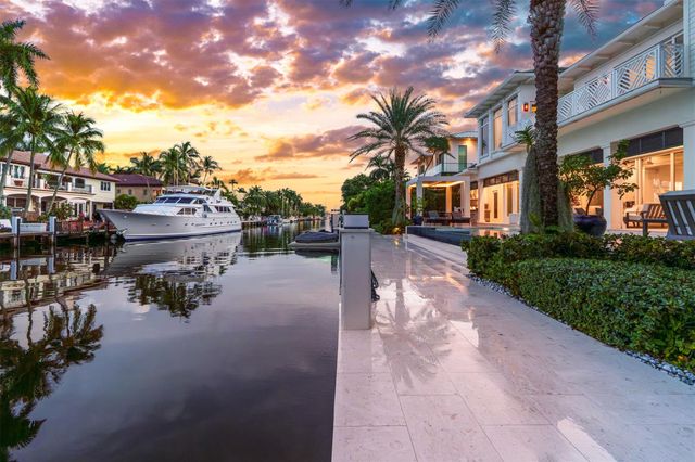 400 Coral Way, Fort Lauderdale, FL 33301