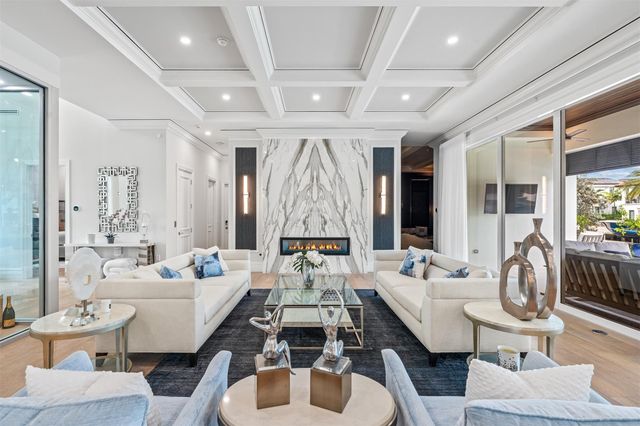 400 Coral Way, Fort Lauderdale, FL 33301