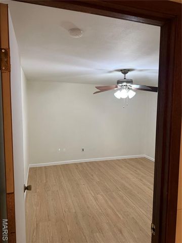 5510 Rhodes Avenue, St Louis, MO 63109