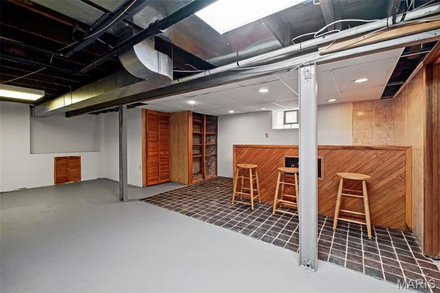 5510 Rhodes Avenue, St Louis, MO 63109