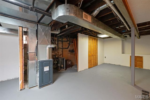 5510 Rhodes Avenue, St Louis, MO 63109