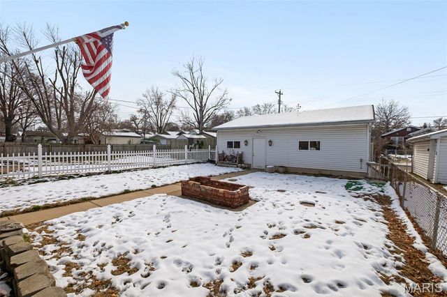 5510 Rhodes Avenue, St Louis, MO 63109