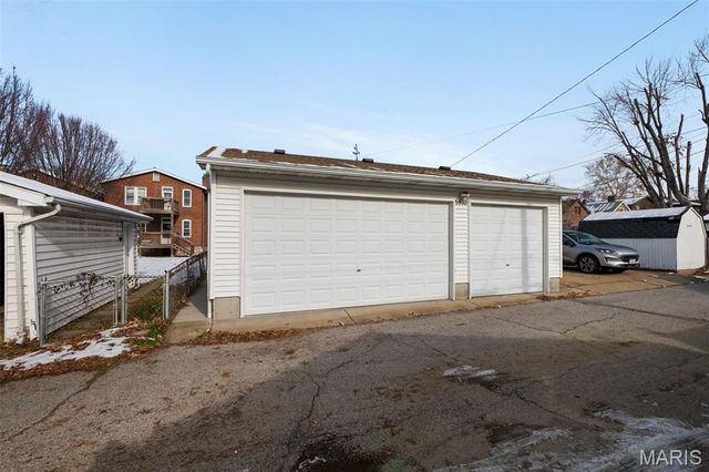 5510 Rhodes Avenue, St Louis, MO 63109