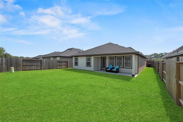 5010 Pine Haven Lane, Fresno, TX 77545