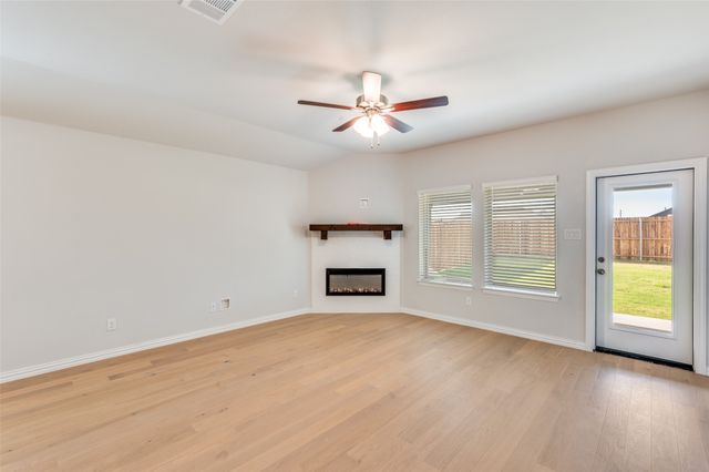 2024 Briarbrook Drive, Denton, TX 76207