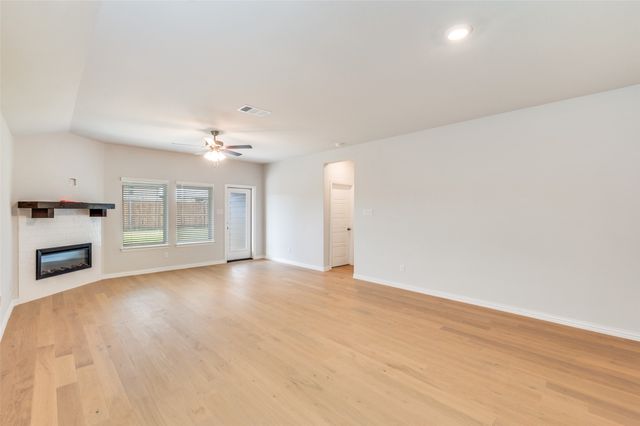 2024 Briarbrook Drive, Denton, TX 76207