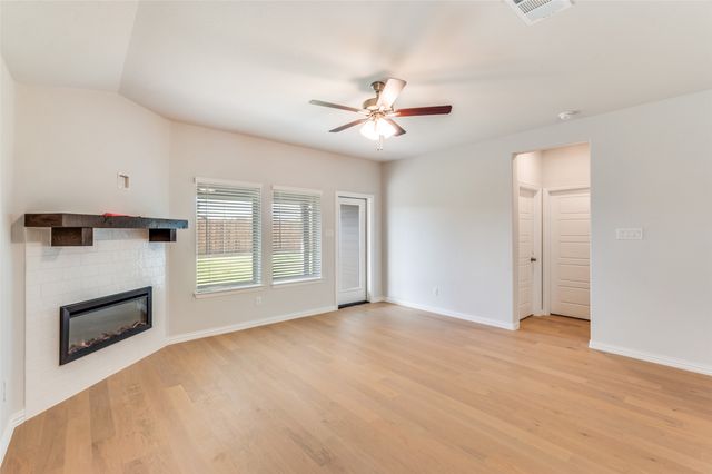 2024 Briarbrook Drive, Denton, TX 76207