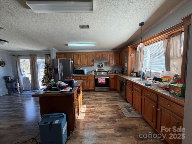 102 Beechwood Drive, Salisbury, NC 28147