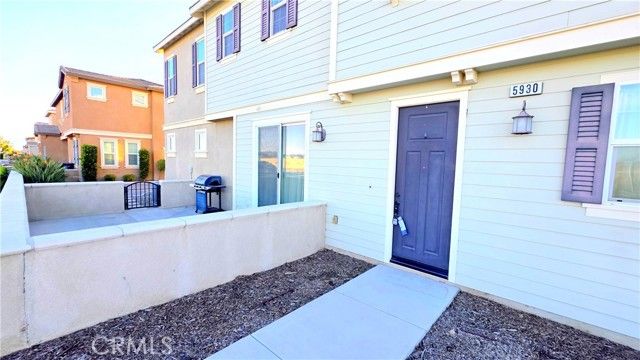 5930 Ginger Drive, Eastvale, CA 92880