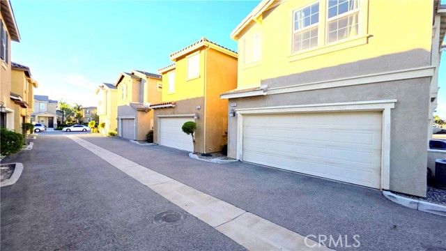 5930 Ginger Drive, Eastvale, CA 92880