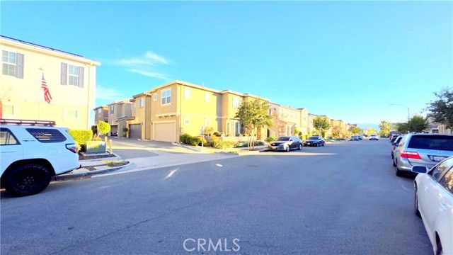 5930 Ginger Drive, Eastvale, CA 92880