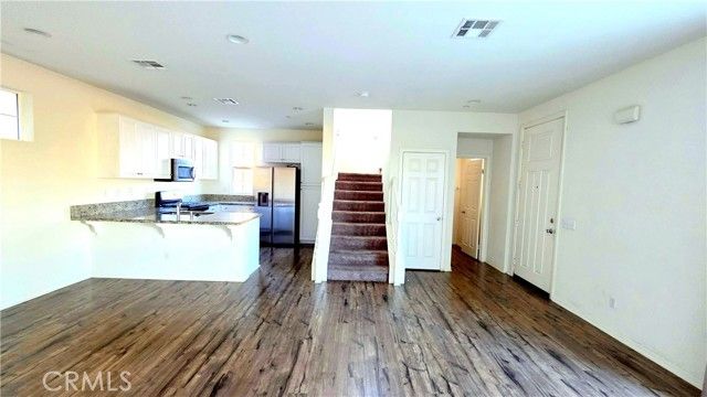 5930 Ginger Drive, Eastvale, CA 92880