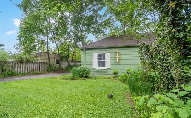3550 Townley Road, Shaker Heights, OH 44122