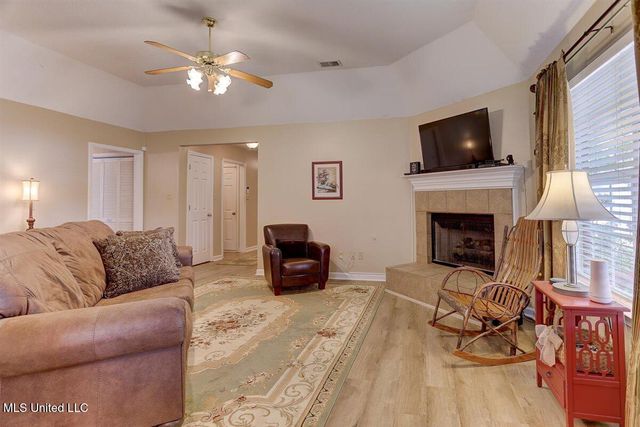 9240 Huron Drive, Olive Branch, MS 38654
