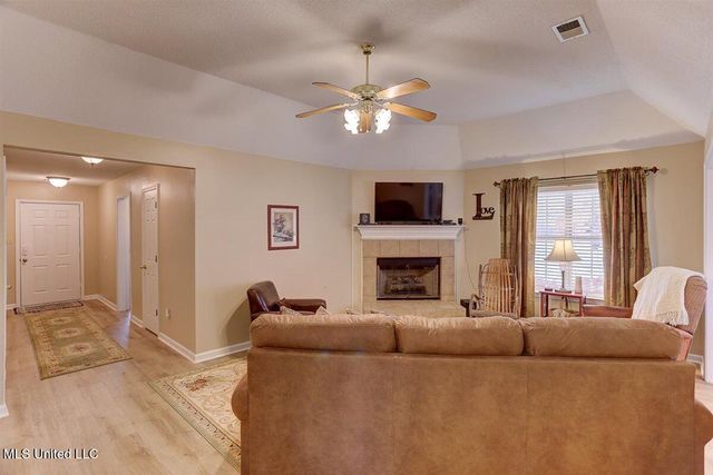 9240 Huron Drive, Olive Branch, MS 38654