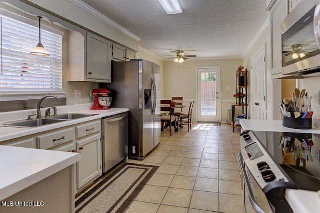 9240 Huron Drive, Olive Branch, MS 38654
