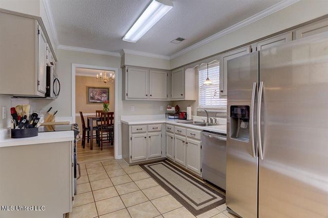 9240 Huron Drive, Olive Branch, MS 38654