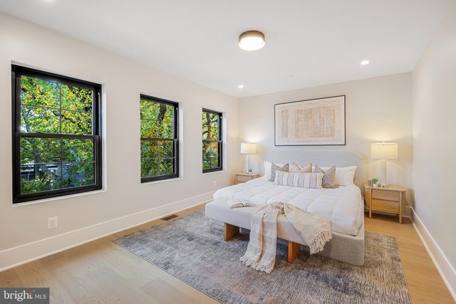 4414 HARRISON ST NW, Washington, DC 20015