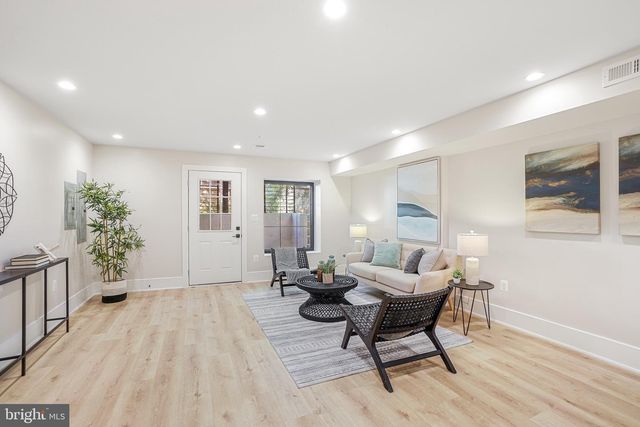 4414 HARRISON ST NW, Washington, DC 20015