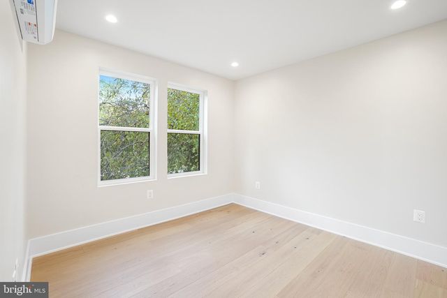 4414 HARRISON ST NW, Washington, DC 20015