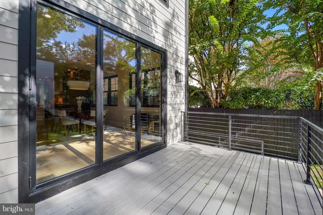 4414 HARRISON ST NW, Washington, DC 20015