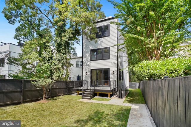 4414 HARRISON ST NW, Washington, DC 20015