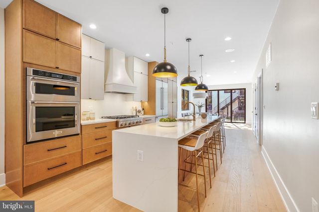 4414 HARRISON ST NW, Washington, DC 20015