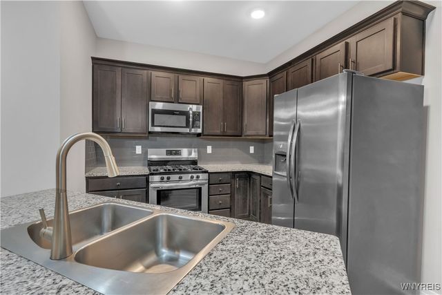 4298 Tisbury Lane, Hamburg, NY 14075