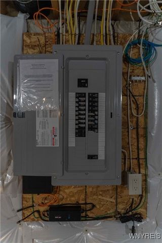 4298 Tisbury Lane, Hamburg, NY 14075