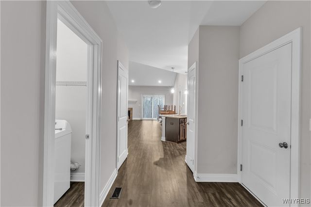 4298 Tisbury Lane, Hamburg, NY 14075