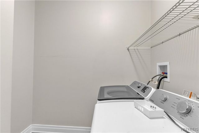 4298 Tisbury Lane, Hamburg, NY 14075