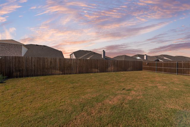 1605 Silas Drive, Forney, TX 75126
