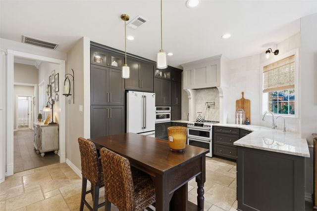 924 Ridge Court, Keller, TX 76248
