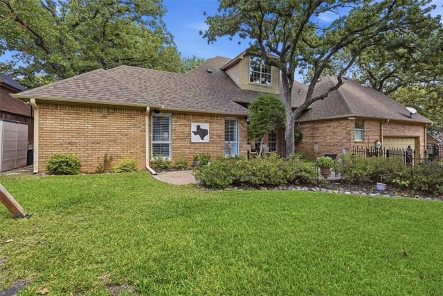 924 Ridge Court, Keller, TX 76248