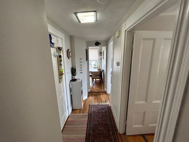 328 Beacon St 2F, Somerville, MA 02143