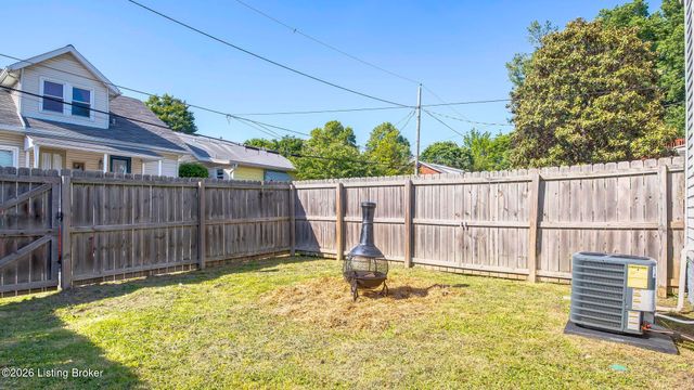 1909 Bonnycastle Ave, Louisville, KY 40205